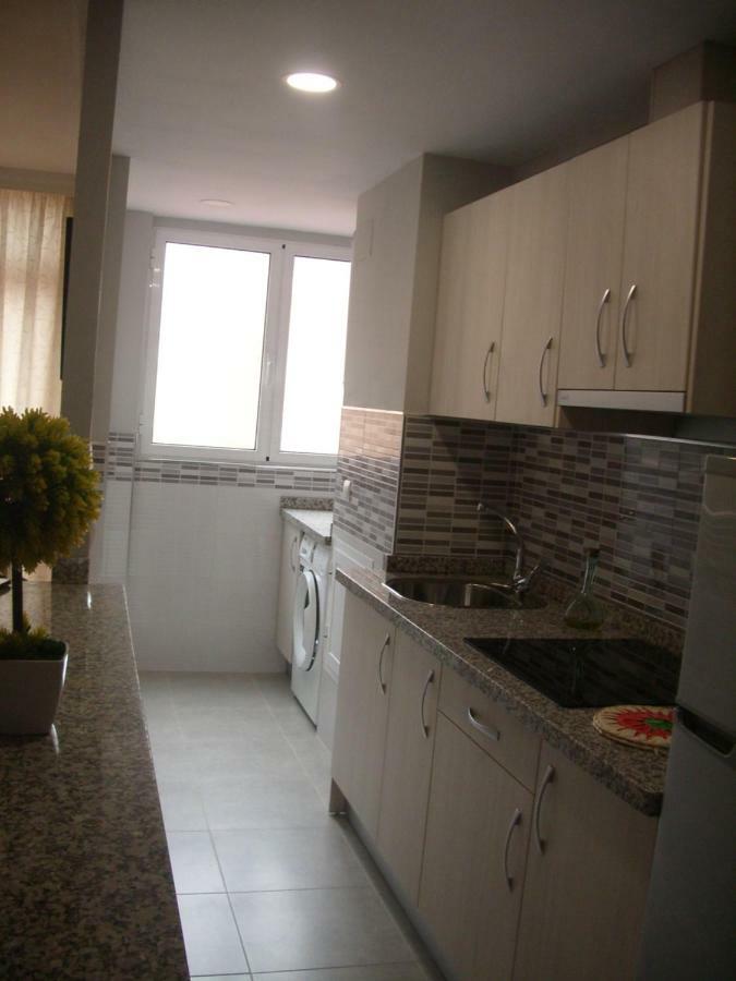 Paseo Maritimo De Poniente Apartamento Málaga Exterior foto
