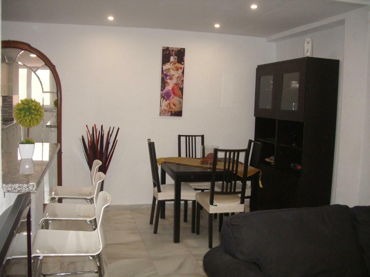 Paseo Maritimo De Poniente Apartamento Málaga Exterior foto